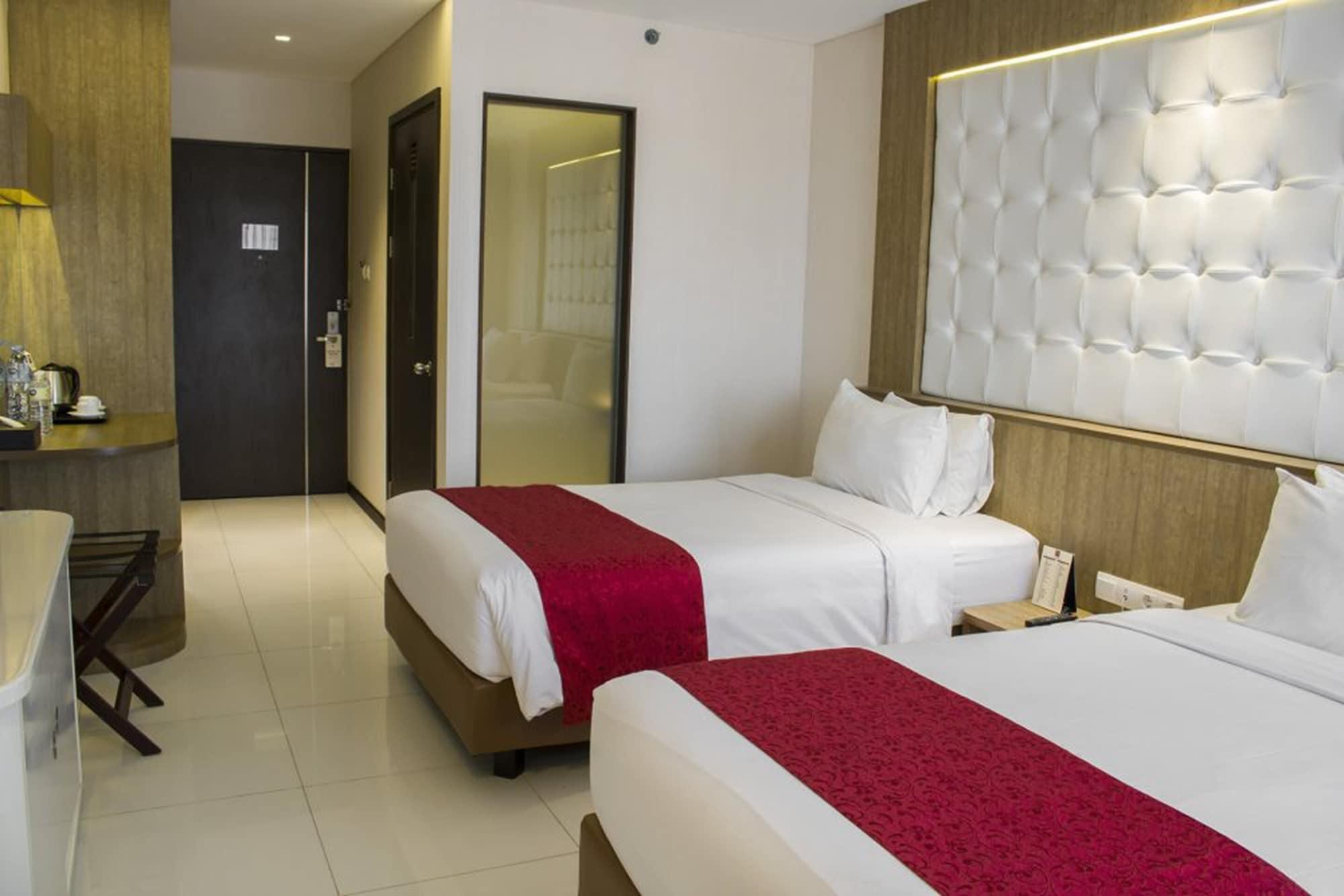 West Point Hotel Bandung Exterior foto