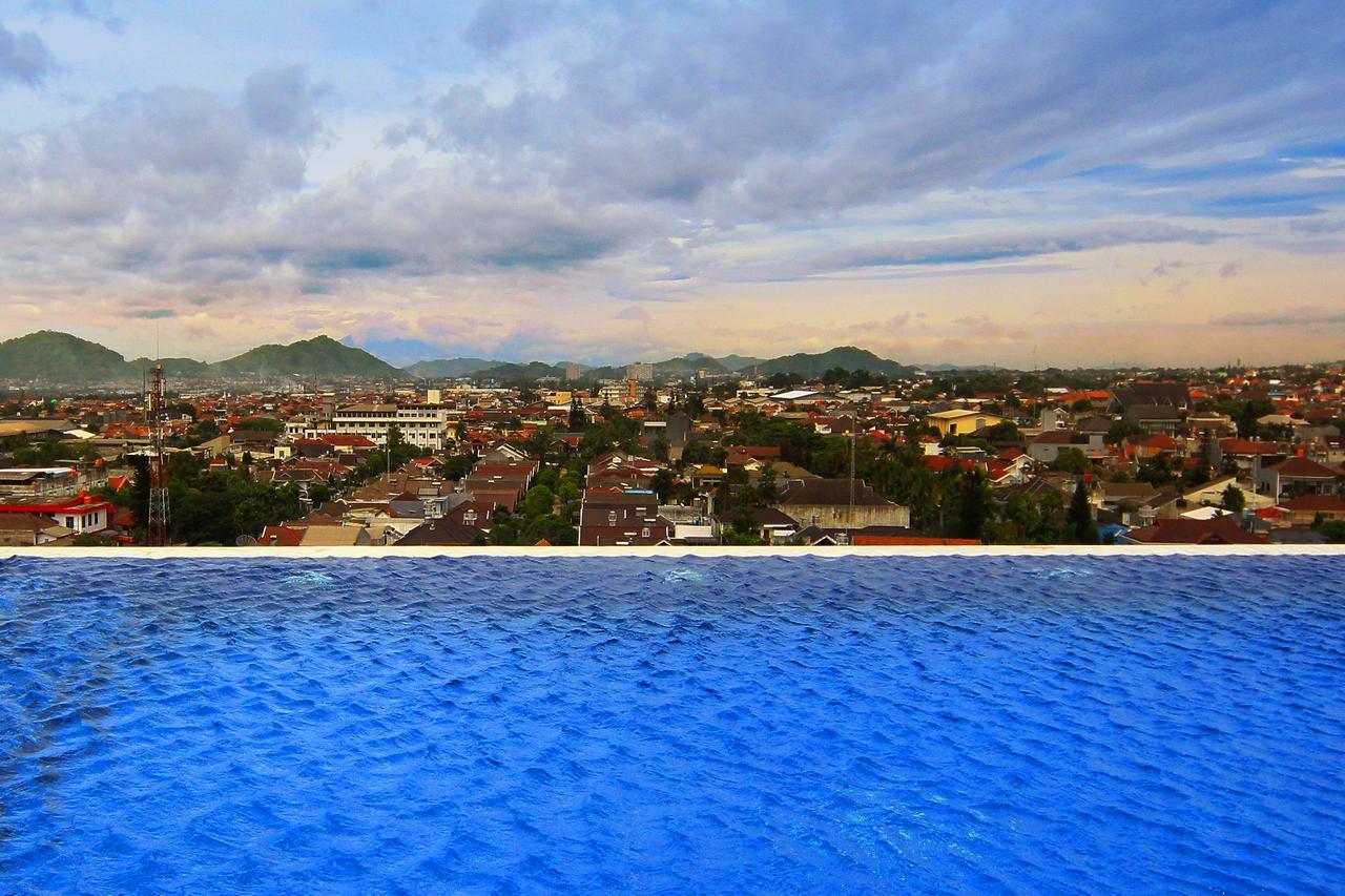 West Point Hotel Bandung Exterior foto