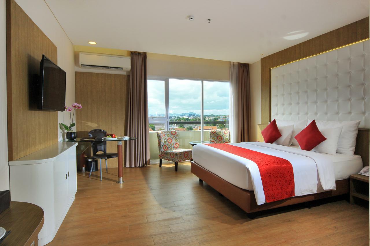 West Point Hotel Bandung Exterior foto
