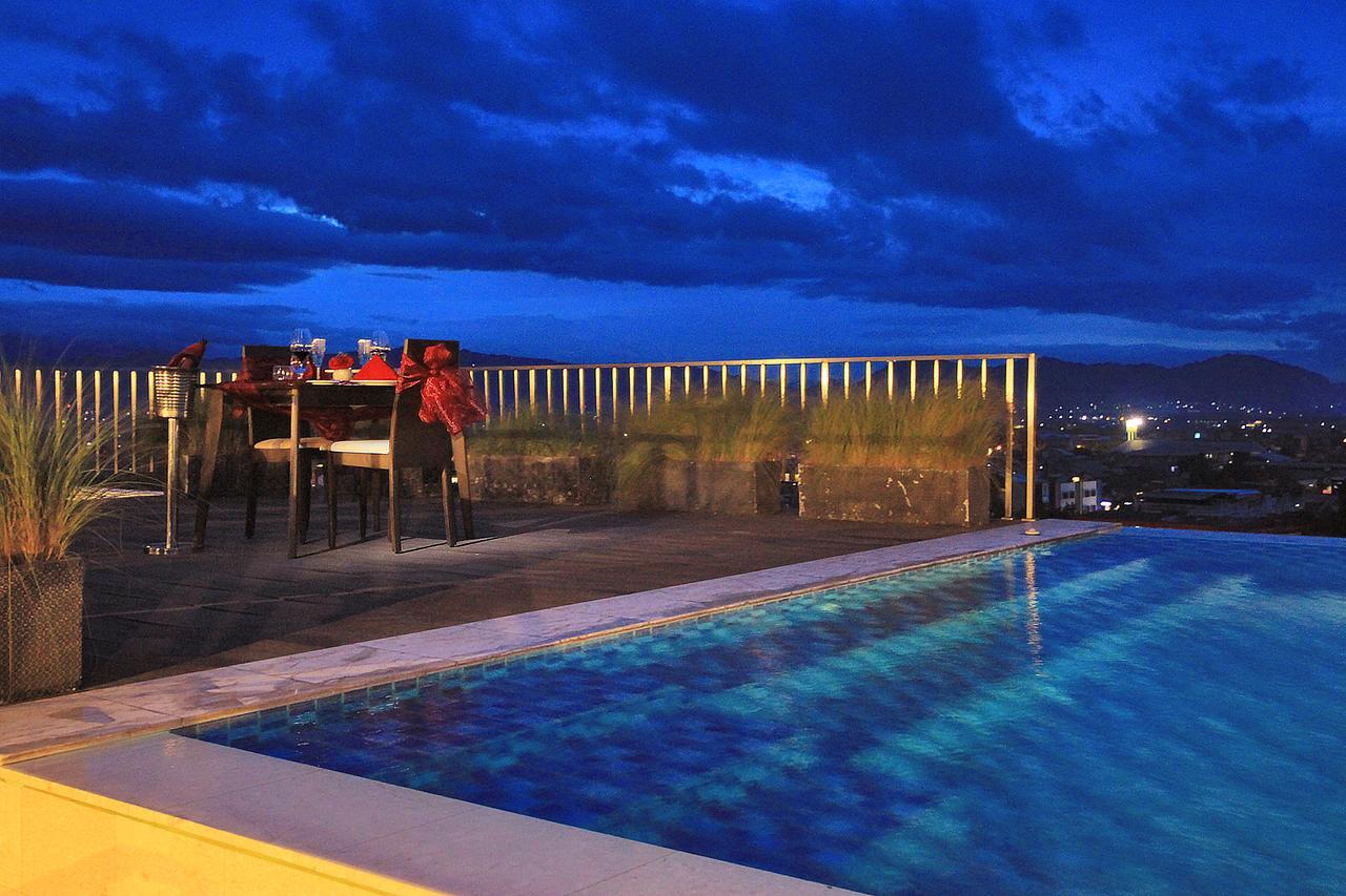 West Point Hotel Bandung Exterior foto